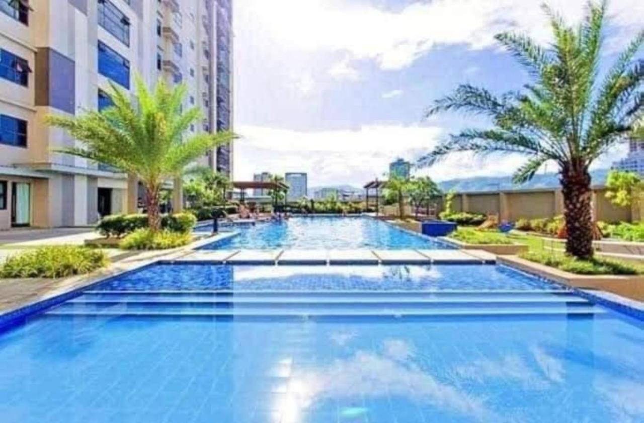 Horizon 101 A2 Shortwalk Robinson Mall Mango Square Bar Apartment Cebu ภายนอก รูปภาพ